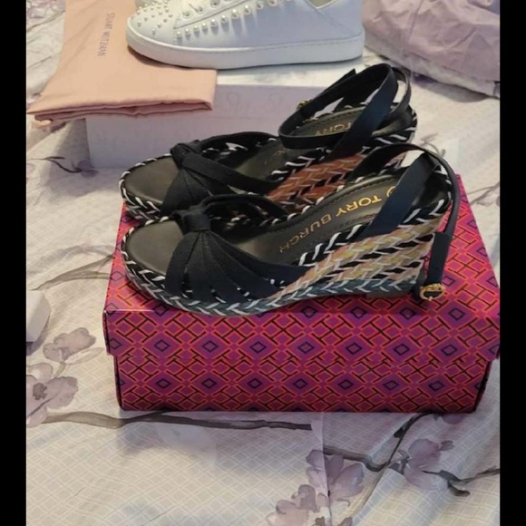 Shoes - Picture 1 of 3